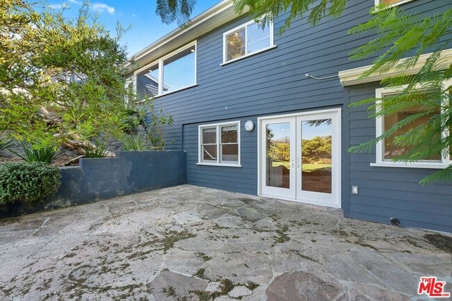 Building Photo - 6644 Wildlife Rd