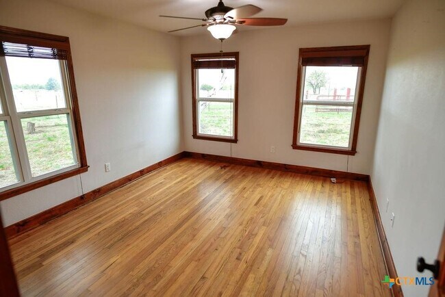 Building Photo - 12300 FM1105