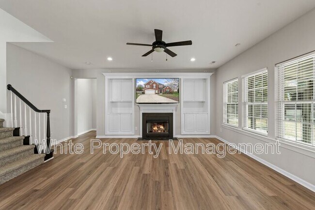 Building Photo - 11012 Southfield Dr