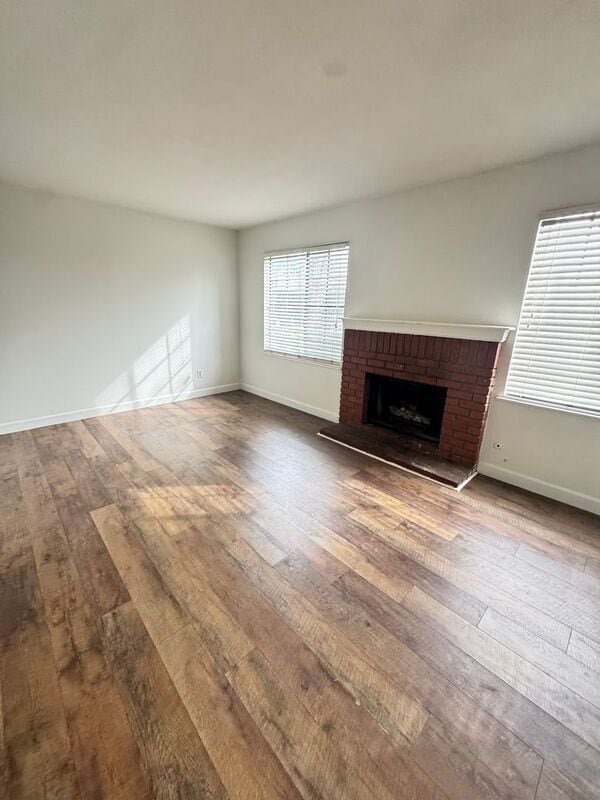 Building Photo - 8784 Pine Crest Pl