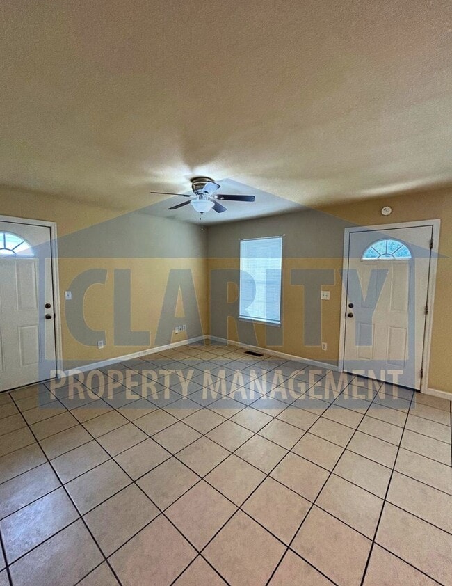 Building Photo - Cute 2 bedroom home!