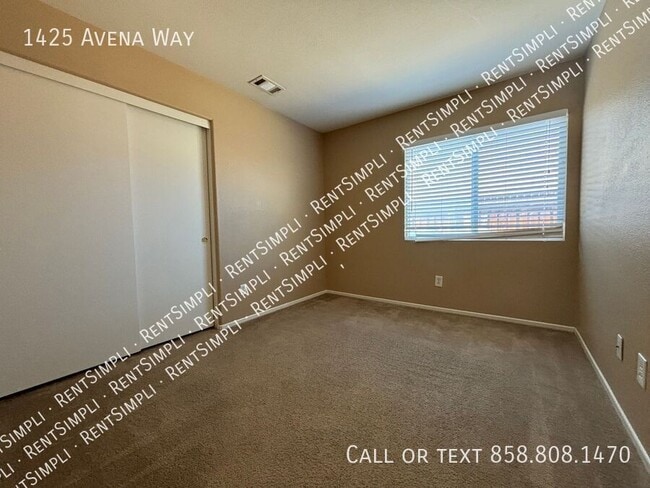 Building Photo - 4 BD 3 BA  San Jacinto Home.
