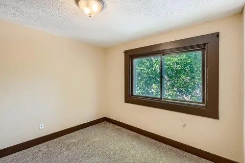 Building Photo - 1386 Furness Pky