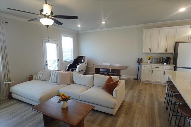 Building Photo - 4549 Cypress Pk Dr