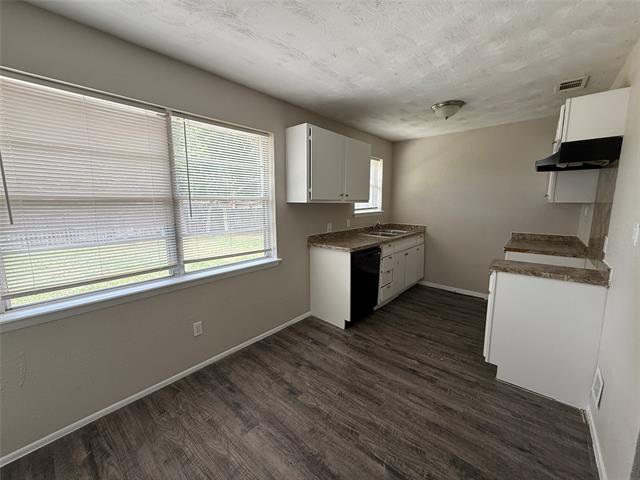 Building Photo - 4828 Harper Dr