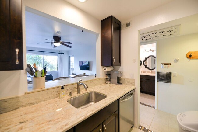 Building Photo - Fully Furnished 1 bedroom Oceanview unit!! Call Steve Conrad- 949-542-8347