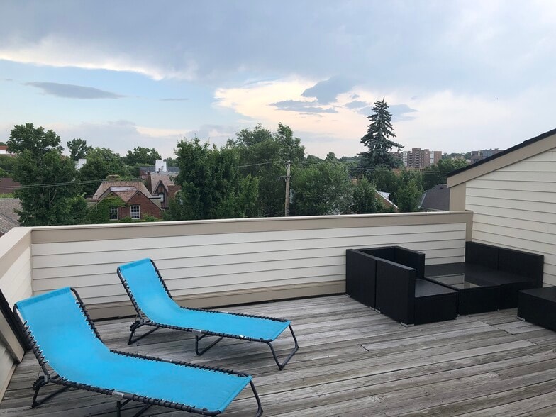 Sun Deck - 19683 Chagrin Blvd