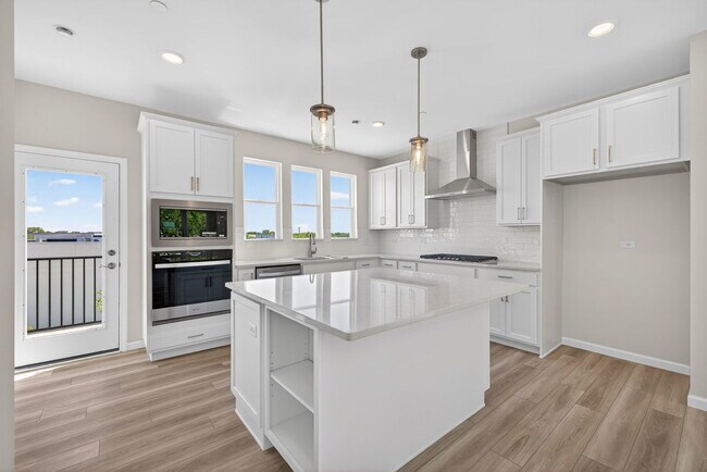 Building Photo - 2635 Lohan Wy
