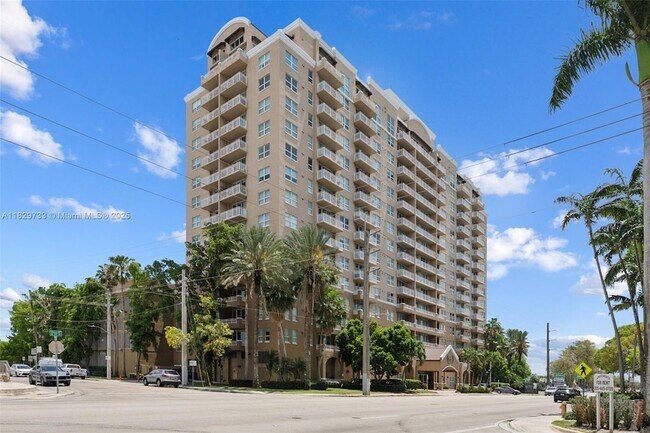 Building Photo - 2665 SW 37th Ave