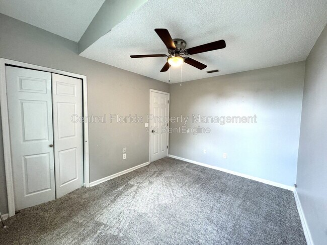 Building Photo - 658 Elwood St
