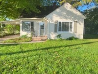 Building Photo - Adorable home in Ada!