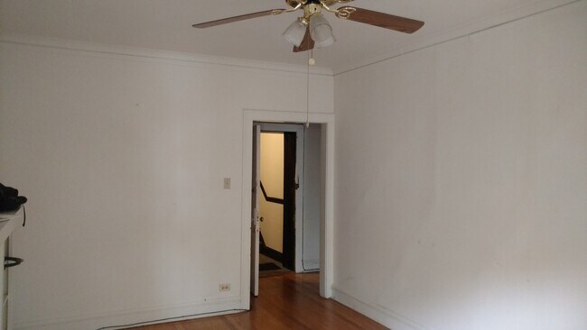 Building Photo - Work from Home? Big Four Room 1 (or 2) Bedroom or Office