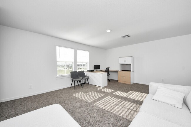 Building Photo - 31815 Kellan Grv Ct