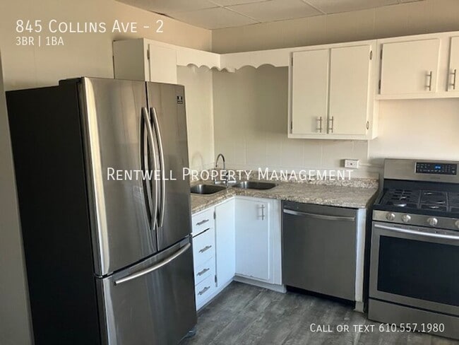 Building Photo - 845 Collins St