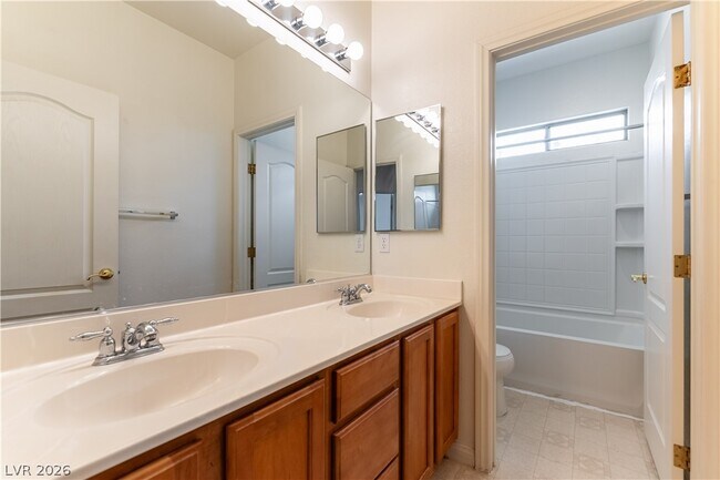 Building Photo - 5705 Pacesetter St