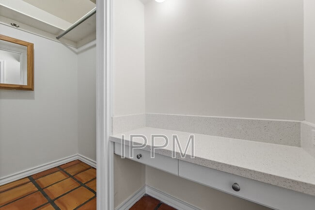 Building Photo - 5618 Ben Hogan Cir