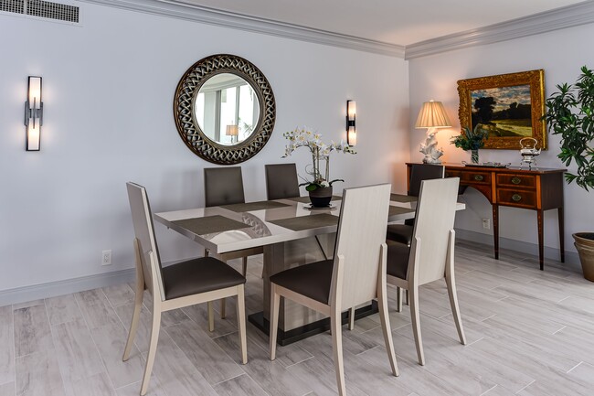 Building Photo - 340 S Ocean Blvd