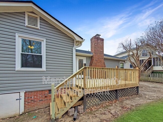 Building Photo - 117 Charmar Way