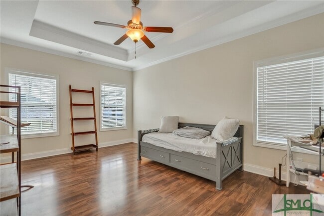 Building Photo - 720 English Oak Dr