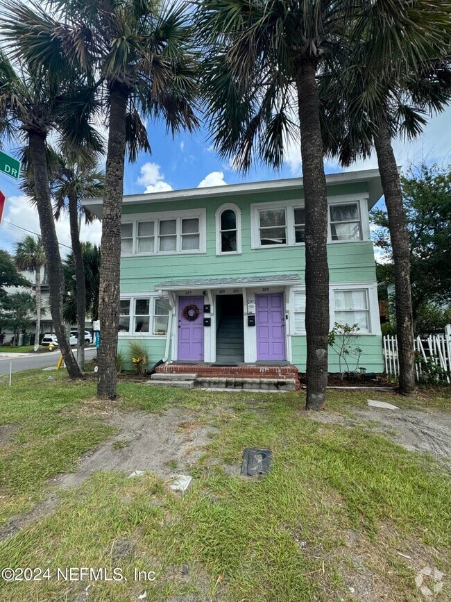 Building Photo - 285 Ahern St
