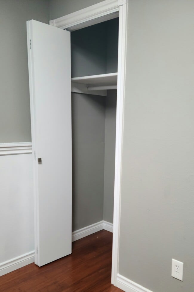 Building Photo - 17430 Ambaum Blvd S