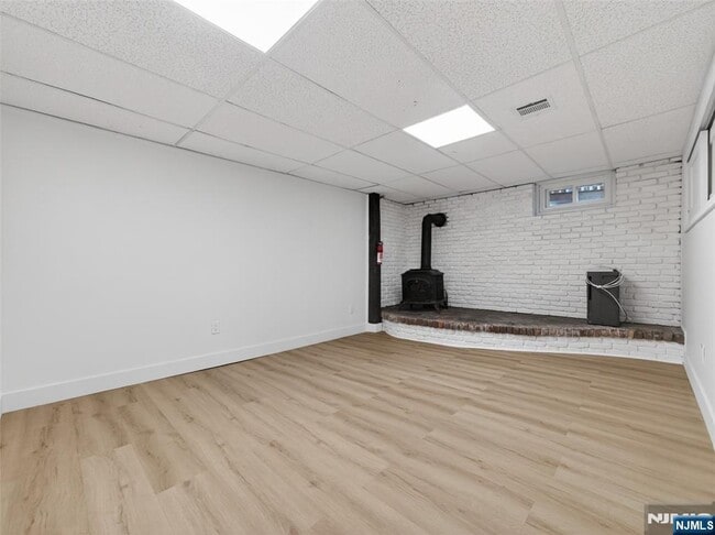 Building Photo - 114 Colony Ave