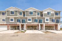 Building Photo - 4204 W Gooseneck Ct