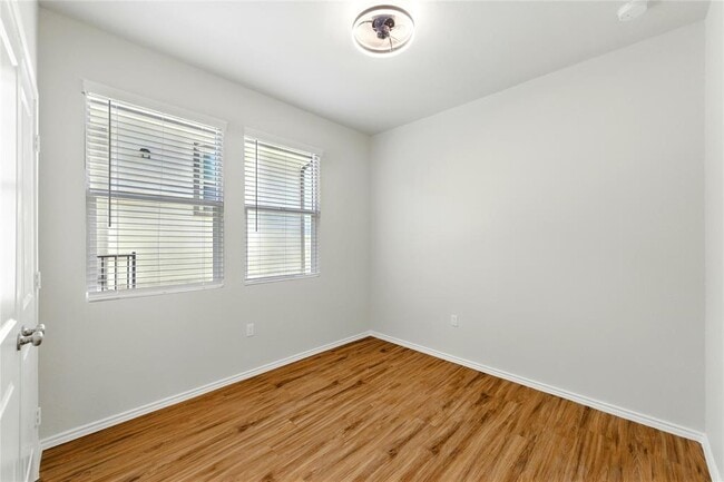 Building Photo - 10207 Buster Dr