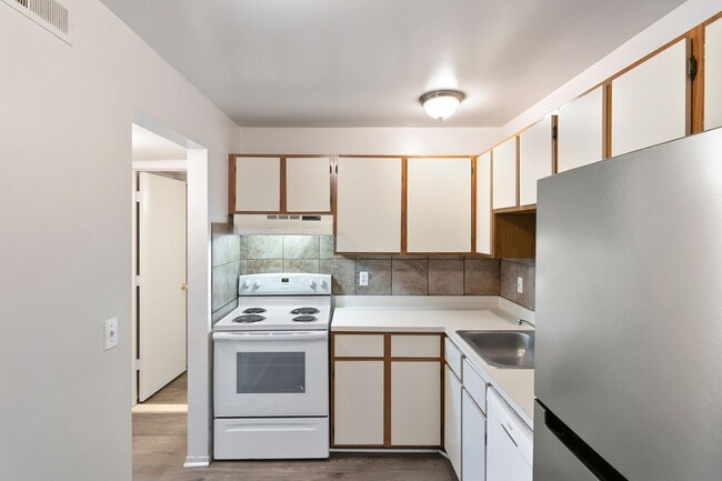 Interior Photo - River Valley Apartments