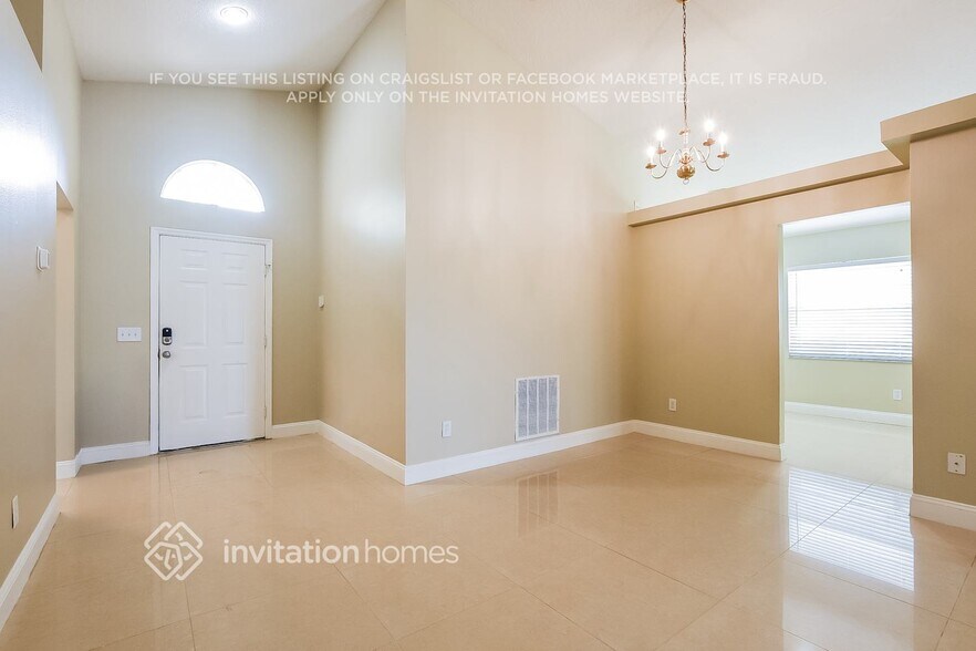 Building Photo - 2720 Prestwick Ln