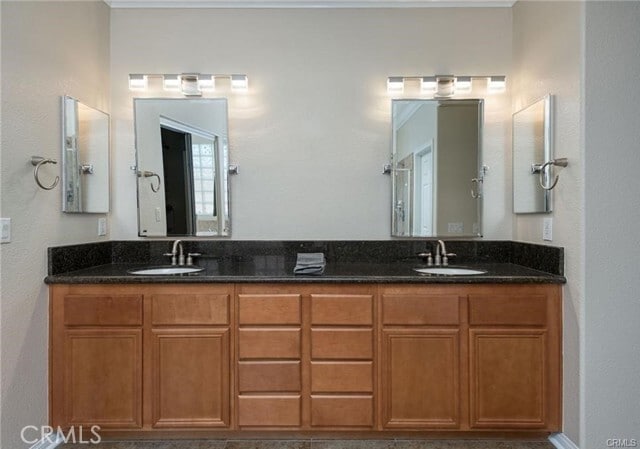 Building Photo - 1087 Vista Sol