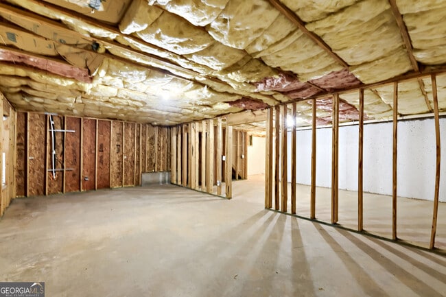 Building Photo - 7157 Laurel Creek Dr
