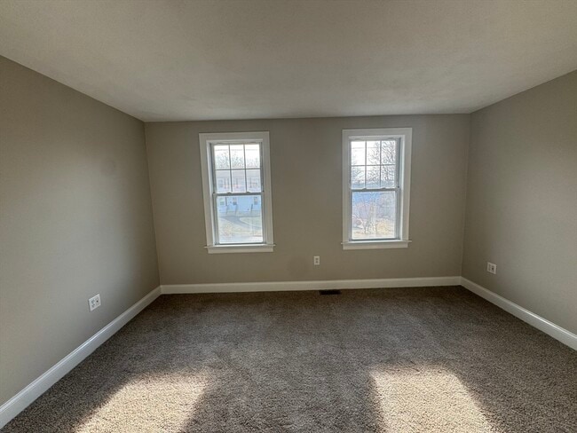 Building Photo - 34 Florence Ave