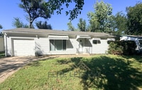 Building Photo - 5706 SW 15th St
