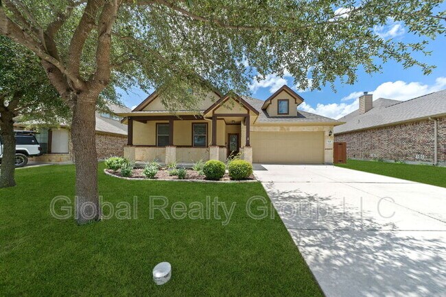Primary Photo - 2118 Pecan Haven