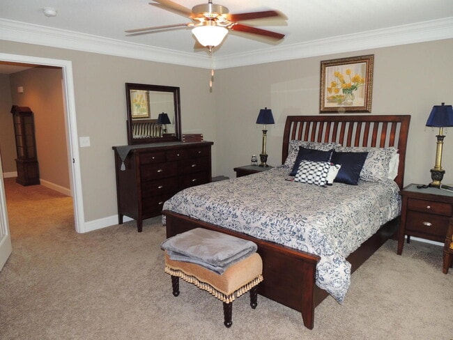 Building Photo - Amazing 3 Bedroom 2.5 Bath home is ready for your Family!