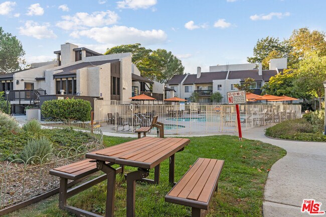 Building Photo - 13109 Summertime Ln