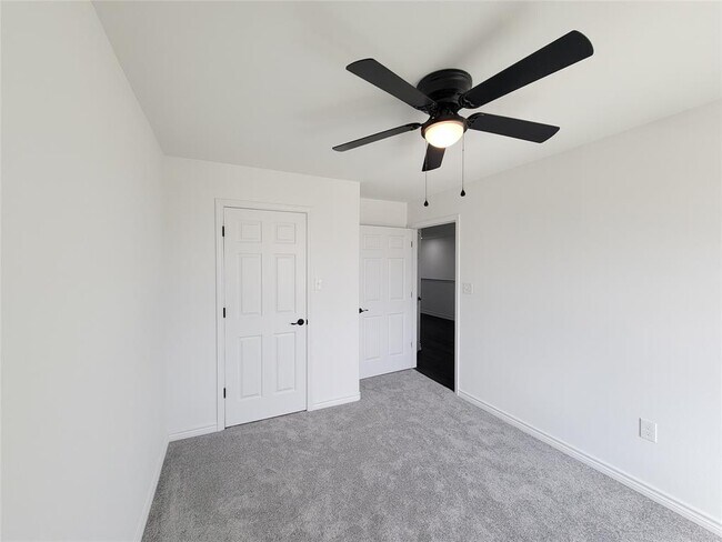 Building Photo - 2731 Rd 5724