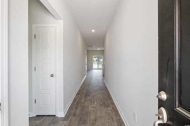 Building Photo - 1019 Canter Dr