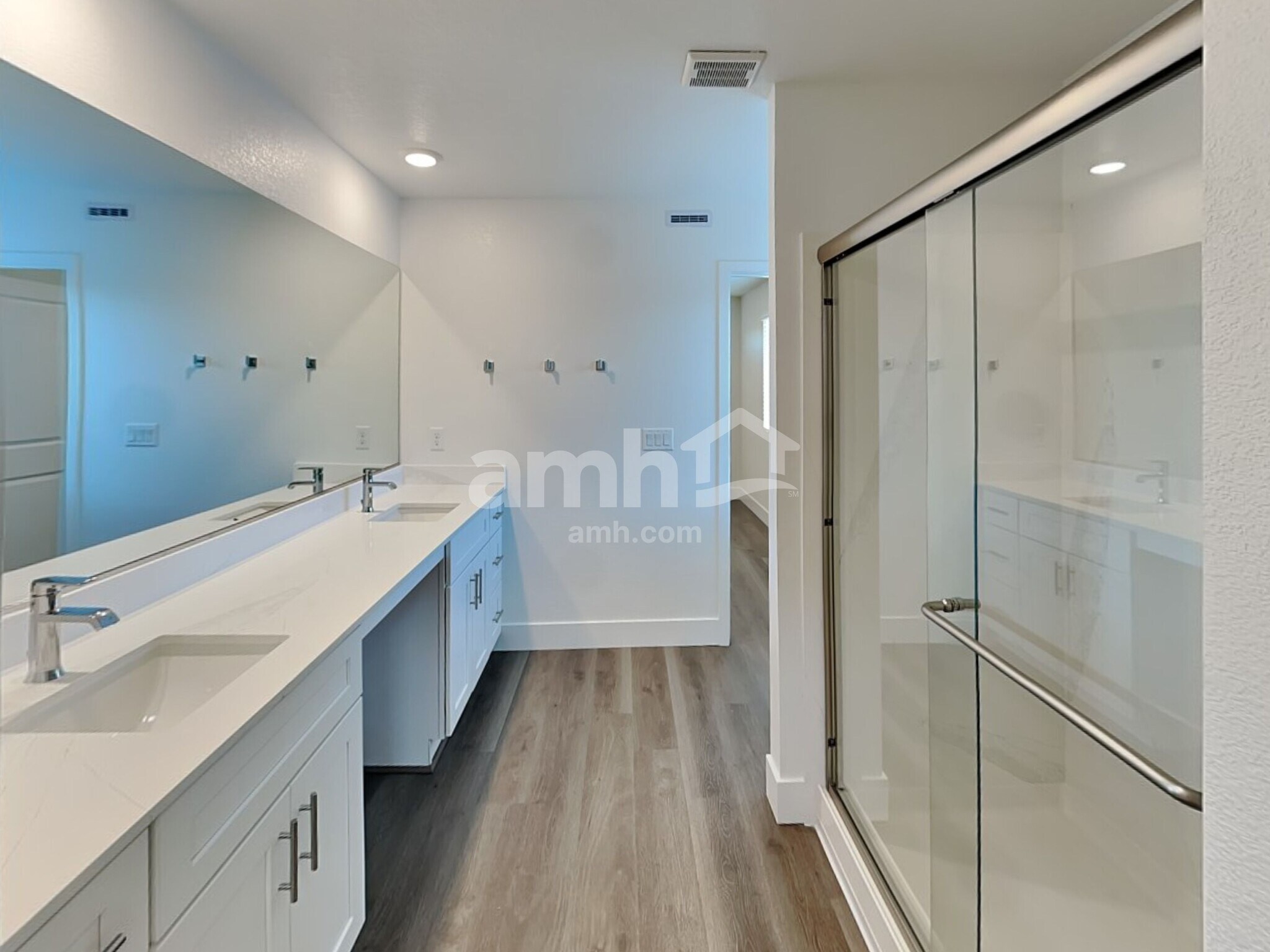 Building Photo - 8911 Dwarf Chin Ave