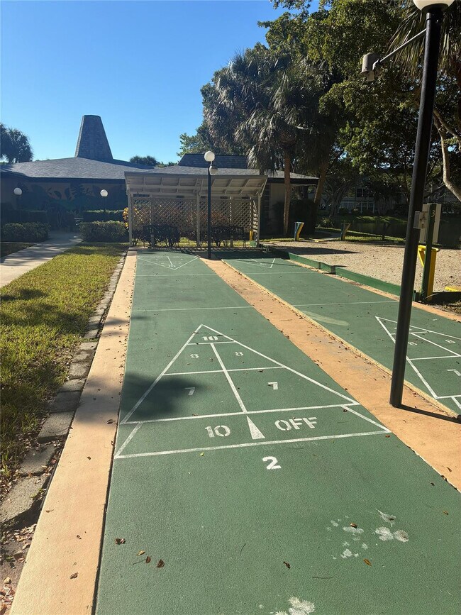 Building Photo - 3531 NW 50th Ave