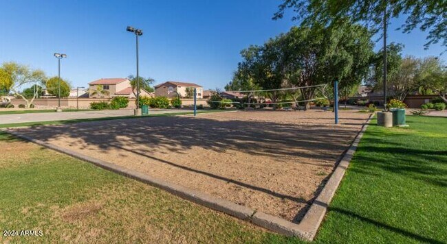 Building Photo - 2640 E La Costa Dr