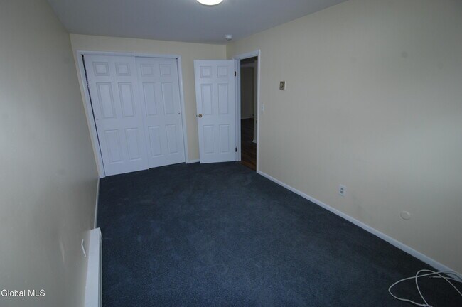 Building Photo - 128 Milton Ave