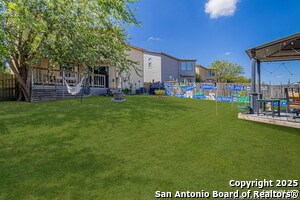 Building Photo - 9311 Mimosa Manor