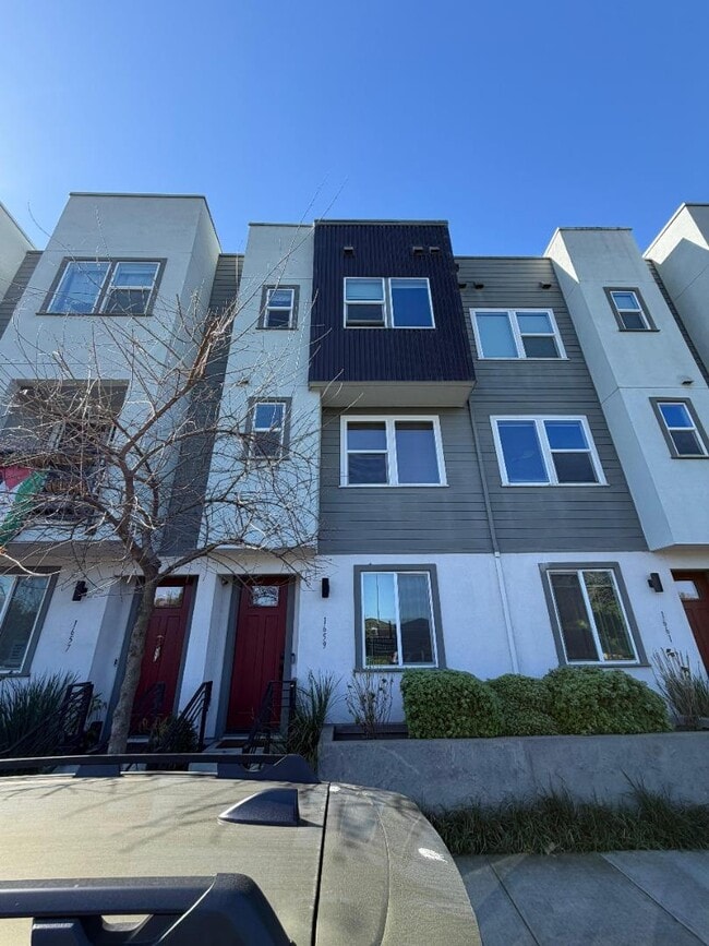 Building Photo - 1659 18th St