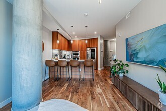 Building Photo - LUX 1BD, 1.5BA Lakehouse Condo with Bonus Den