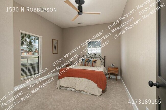 Building Photo - 1530 N Robberson-