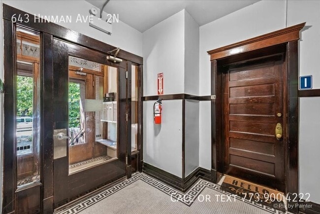 Building Photo - 643 Hinman Ave