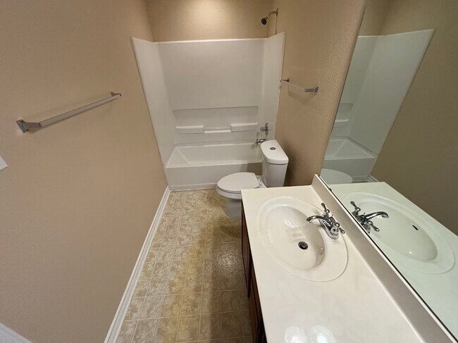 Building Photo - 10236 Grizzly Oak Dr