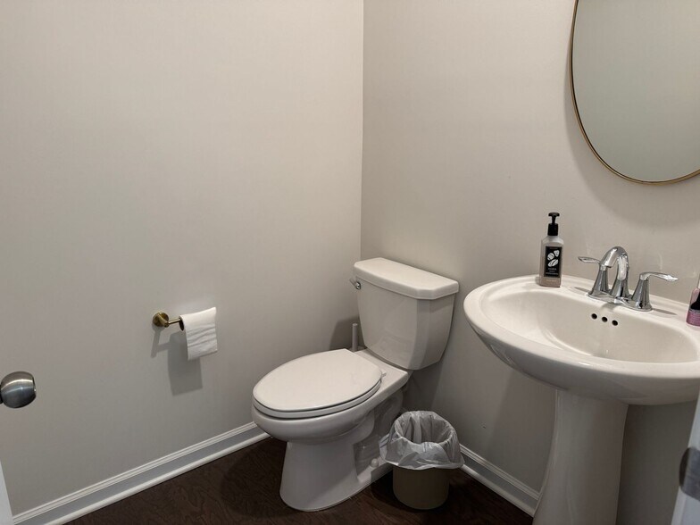 Building Photo - 2632 Swamp Chestnut Oak Dr